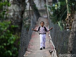 Begini Kondisi Jembatan Gantung Penghubung Depok-Jakarta