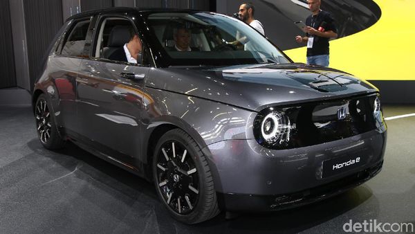 Mobil Listrik Honda Desain Jadul Rp 451 Juta, Oke Tidak?