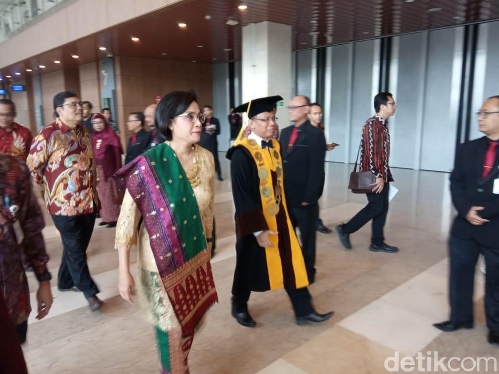 Pakai Kain Songket, Sri Mulyani Wisuda 4.436 Mahasiswa STAN Pakai Kain Songket, Sri Mulyani Wisuda 4.436 Mahasiswa STAN