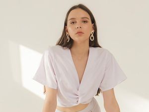 Daftar 20 Brand Baju Lokal Favorit yang Harganya Terjangkau (Bagian 2)