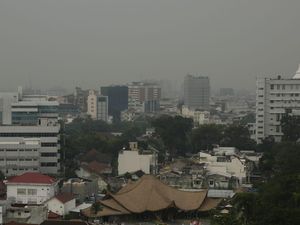 Bukan Kabut Asap, Pagi Ini Medan Berselimut Kabut