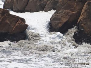Perusahaan yang Masih Buang Limbah ke Citarum Siap-siap Dipidana! Perusahaan yang Masih Buang Limbah ke Citarum Siap-siap Dipidana!