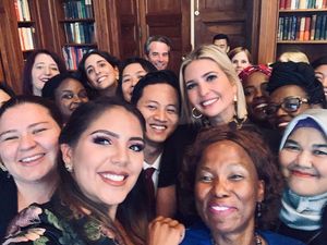 Bupati Trenggalek Eksis di Instagram Ivanka Trump Bupati Trenggalek Eksis di Instagram Ivanka Trump