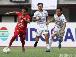 Bertanding di Stadion Patriot Candrabaga, Kamis (19/8/2019) sore WIB, Persija memiliki misi untuk menjauh dari zona degradasi dan meneruskan tren kemenangan. Sedangkan Bali United ingin menjaga posisinya di puncak klasemen sementara. 