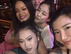 Momen Jennie BLACKPINK dan Rihanna yang Bikin Heboh