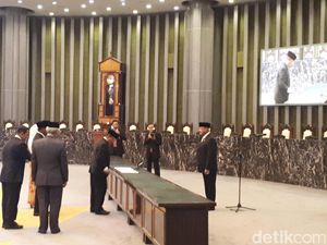 Ketua MA Tegur Para Ketua PT Baru Gegara Peniti di Toga-Kalung Jabatan