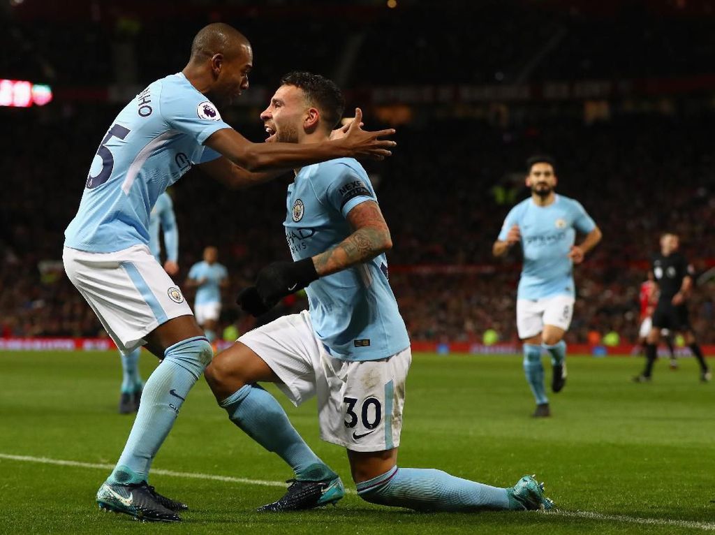 Geber Terus, Tak Ada Istirahat untuk Otamendi-Fernandinho Geber Terus, Tak Ada Istirahat untuk Otamendi-Fernandinho