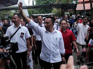 Datangi Kemenpora, Imam Nahrawi Dapat Dukungan Moral dari Para Staf