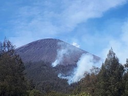 Pagi Ini, Api di Gunung Semeru Mulai Mengecil