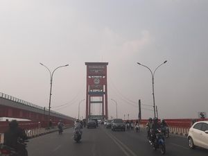 Bandara SMB II Palembang Diselimuti Kabut Asap Bandara SMB II Palembang Diselimuti Kabut Asap