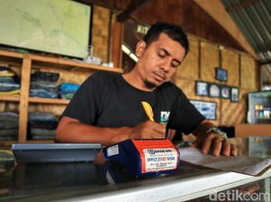 Mau Surfing di Simeulue? Bayarnya Sudah Bisa Pake Debit Lho!