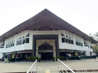 Foto: Dulu Gedung Setan Freemason, Sekarang Masjid Cantik