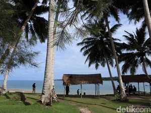 Sinabang, Pulau Aceh yang Lebih Dikenal Wisman Karena Ombaknya