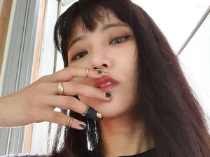 Tren Sarung Kuku yang Populer di Instagram Tren Sarung Kuku yang Populer di Instagram