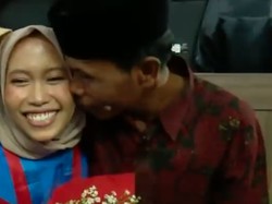 Inspiratif! Anak Tukang Becak Raih Gelar Doktor di Usia 27 Tahun