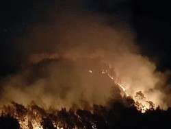 Detik-detik Gunung Semeru Kebakaran