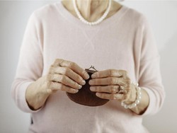 Zodiak Keuangan 5 November: Pisces Jangan Tergoda Promosi