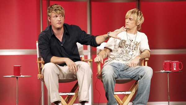 Aaron Carter Apologises To Brother Nick A Day After The Singer