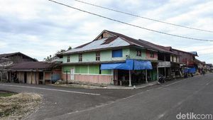 Rumah Kayu, Siasat Warga untuk Antisipasi Gempa