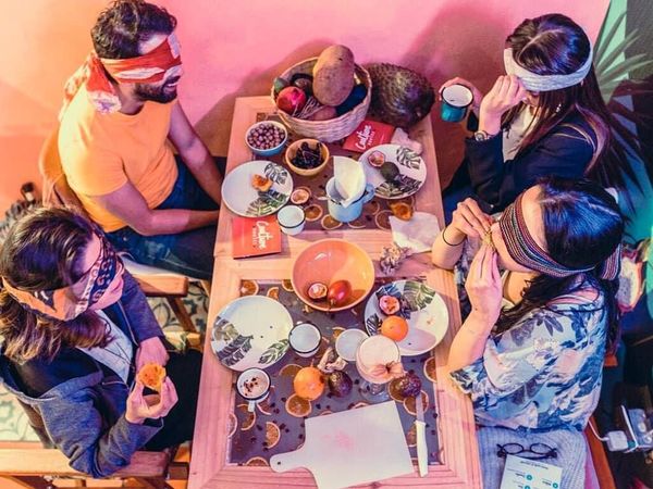 Di Butik Buah Ini, Bisa Coba Berbagai Buah Eksotik yang Unik