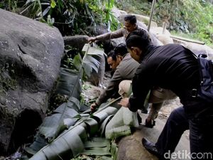 10 Adegan Pembunuhan Pengantin Baru di Pemalang Direkonstruksi 10 Adegan Pembunuhan Pengantin Baru di Pemalang Direkonstruksi