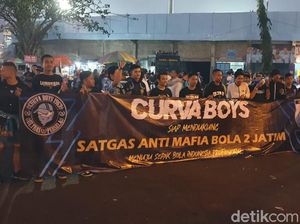 Satgas Anti Mafia Bola Pantau Laga Persela Vs Arema FC