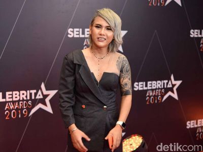 Sudah Tampil Seksi, Evelyn Kok Mau Pulang?