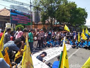 Roadshow KPK di Ponorogo Disambut Demo Mahasiswa