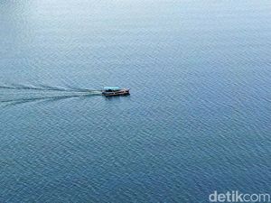 Melihat Transportasi Utama Warga Pulau Terluar RI