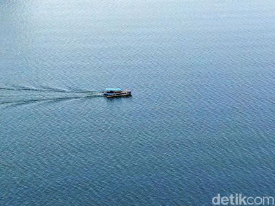 Melihat Transportasi Utama Warga Pulau Terluar RI