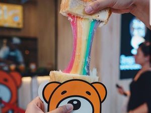 Serba Warna-warni! Ada Cheese Toast hingga Minuman Unicorn di Sini Serba Warna-warni! Ada Cheese Toast hingga Minuman Unicorn di Sini