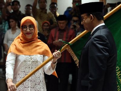 Anies Lantik Pengurus Kadin DKI Jakarta