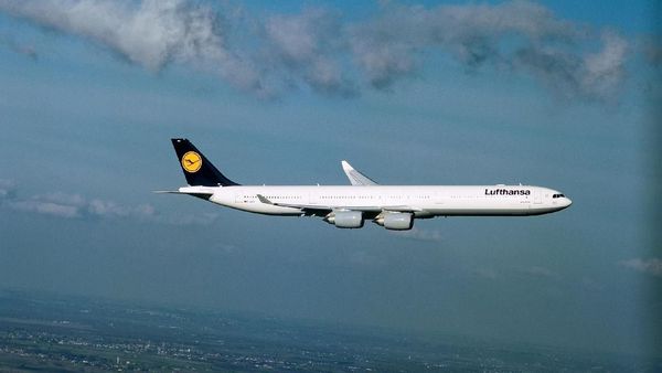 Potret Pesawat Airbus A340-600 Jadi Suvenir