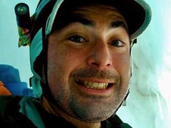 Kisah Mengerikan pada Foto Selfie Pendaki Ini