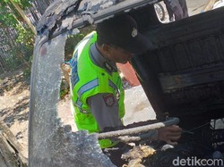 Sebuah Pikap di Ponorogo Terbakar Karena Korsleting Listrik