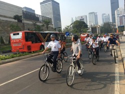 Jalur Sepeda Masih Terganggu, Anies Sebut Perlu Waktu