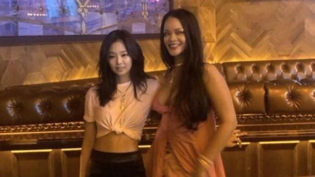 Kim Jennie dan Rihanna