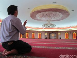 10 Masjid atau Musala dengan Mal Bersih di Jakarta