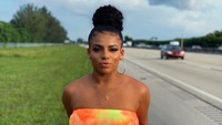 Foto Model OnlyFans yang Tuntut Ex Pacar Rp 96 Triliun karena Skandal Video Porno