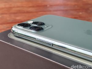 Beli iPhone 11 di Singapura, Diblokir di Indonesia?