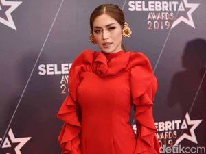 Pernikahannya Ditunda, Jessica Iskandar Belum Tahu sampai Kapan Pernikahannya Ditunda, Jessica Iskandar Belum Tahu sampai Kapan