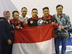 Eko Yuli Raih Dua Perak dari Kejuaraan Dunia Angkat Besi