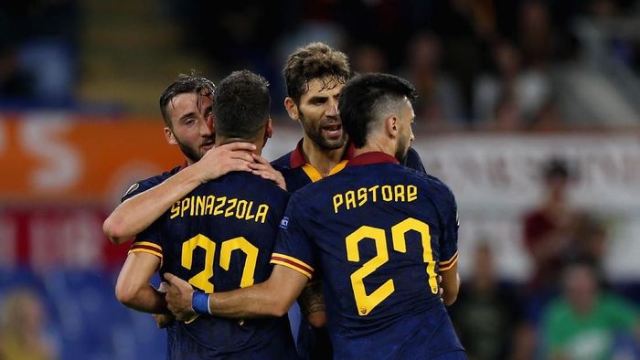 AS Roma menang telak 4-0 atas Istanbul Basaksehir. (Foto: Paolo Bruno/Getty Images) AS Roma menang telak 4-0 atas Istanbul Basaksehir. (Foto: Paolo Bruno/Getty Images)