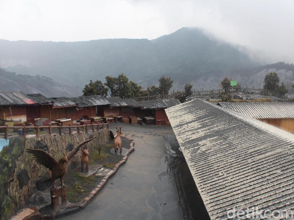 TWA Tangkuban Perahu Tutup, Pedagang Jual Harta untuk Sambung Hidup TWA Tangkuban Perahu Tutup, Pedagang Jual Harta untuk Sambung Hidup