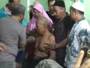 Detik-detik Liang Kubur Mbah Pani yang Jalani Tapa Pendhem DIbongkar Detik-detik Liang Kubur Mbah Pani yang Jalani Tapa Pendhem DIbongkar