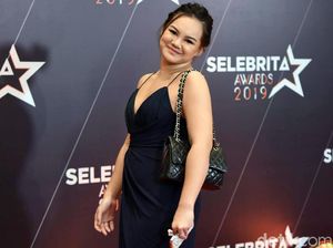 Lengkap Sudah Kebahagiaan Shafa, Sarita dan Faisal Harris Duduk Semeja Lengkap Sudah Kebahagiaan Shafa, Sarita dan Faisal Harris Duduk Semeja