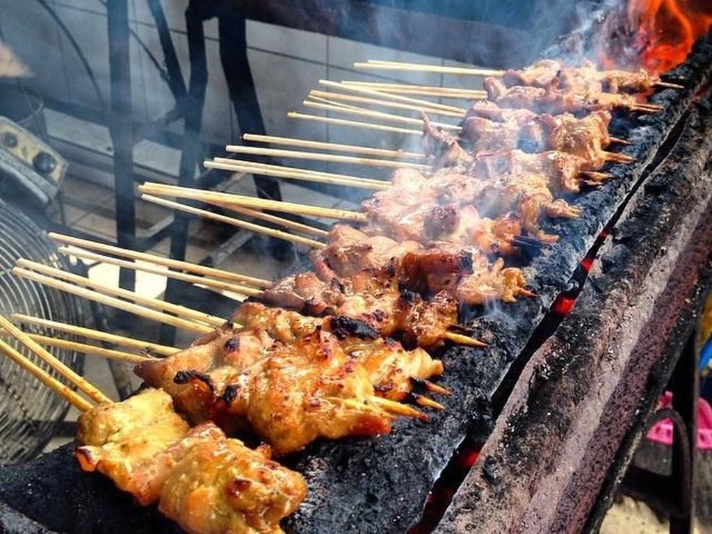 Di Dekat Halte Senen, Ada Es Krim Jadul dan Sate Ayam Legendaris yang Sedap Di Dekat Halte Senen, Ada Es Krim Jadul dan Sate Ayam Legendaris yang Sedap