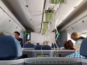 90 Detik Penuh Horor, Saat Pesawat Terjun Bebas 30.000 Kaki