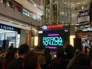 Pecah, Aksi DJ Patricia Sedot Milenial Jakarta di Yaris Beats Corner Pecah, Aksi DJ Patricia Sedot Milenial Jakarta di Yaris Beats Corner