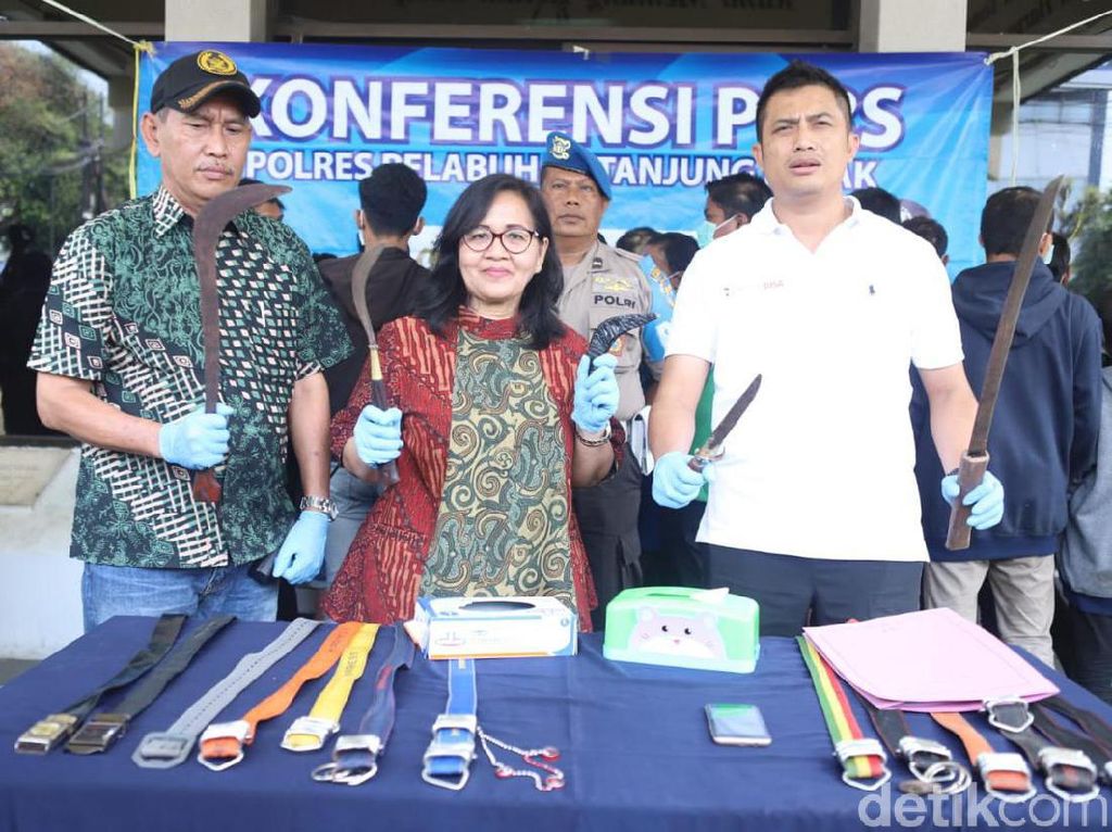 Puluhan Anak dari Geng Kampung Jawara Diamankan Saat Hendak Tawuran Puluhan Anak dari Geng Kampung Jawara Diamankan Saat Hendak Tawuran